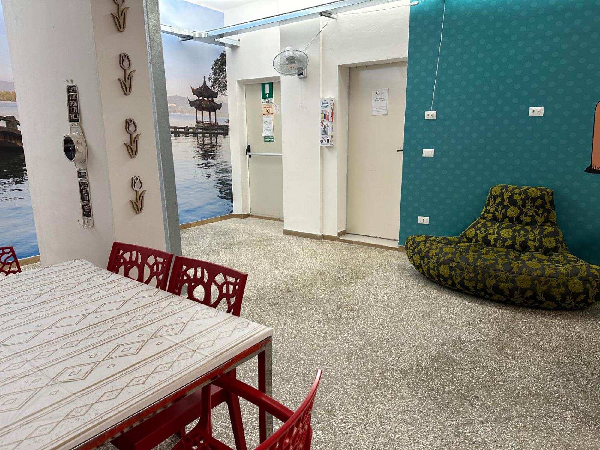 Host Bari Centrale CconfortHotels Exterior foto